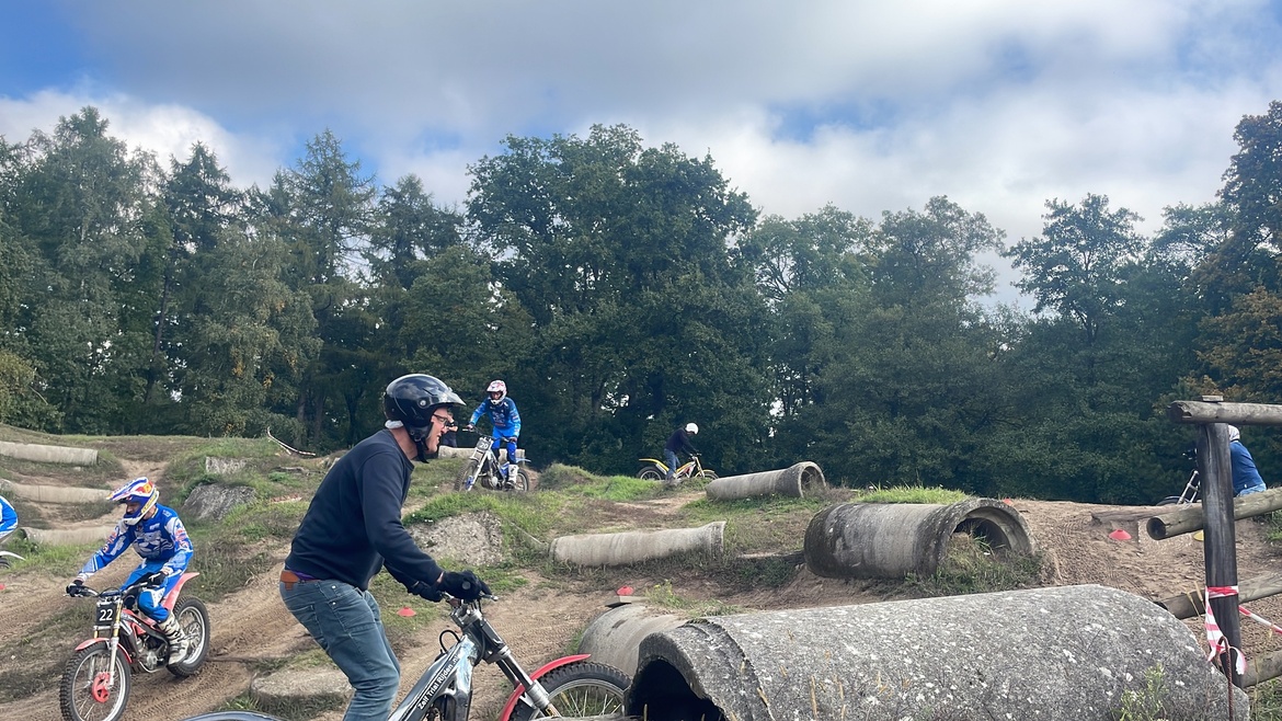 aece7184-d94c-4a22-862f-611e461d91fe